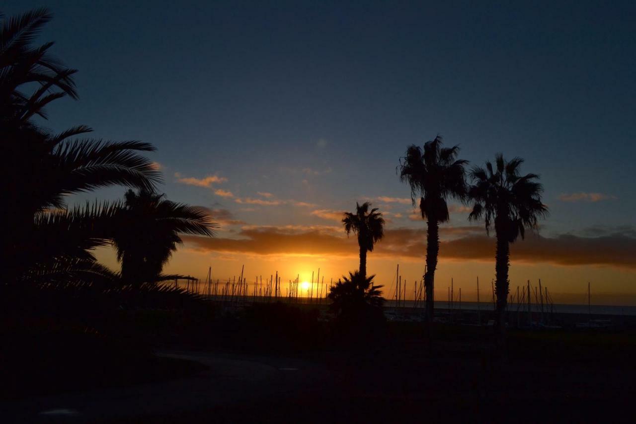 Marina View Apartment San Miguel de Abona Luaran gambar